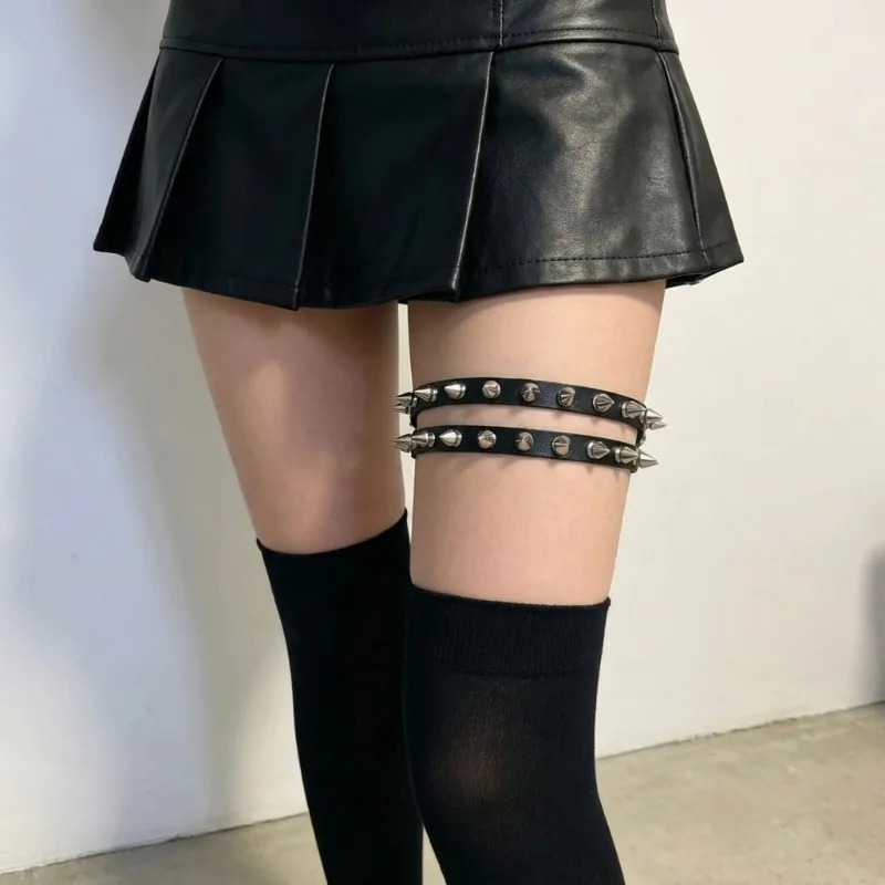 ダブルローコーンスパイクレッグガーター レディース パンクロ - Body Jewelry Ends のレビューと価格