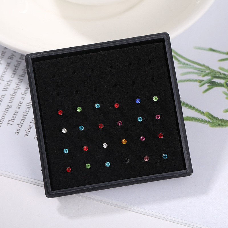 24個入り/箱 クリスタルノーズリングスタッド ファッション - Body Jewelry Storage のレビューと価格