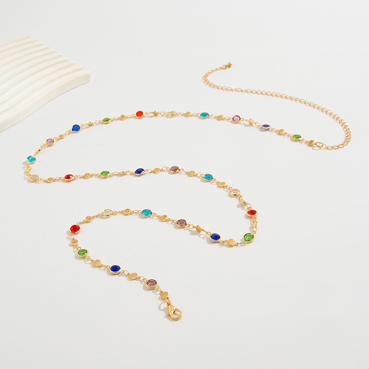 シンプルでカラフルな幾何学模様のクリスタルウエストチェーン、 - Body Jewelry Ends のレビューと価格